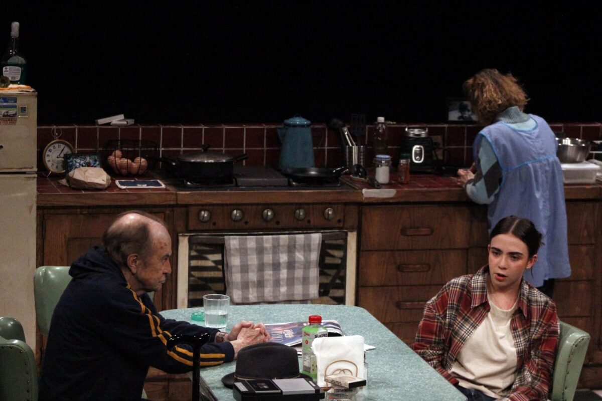 La visita del Ángel: el eco íntimo de la memoria familiar