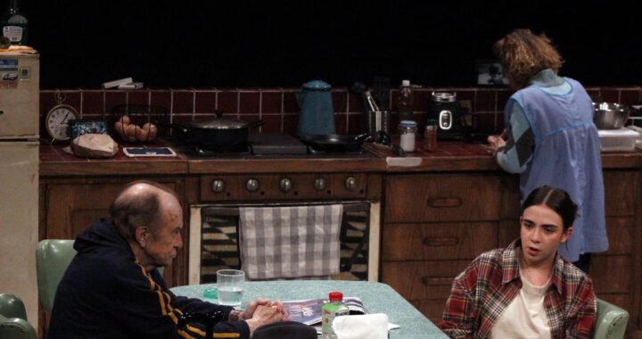 La visita del Ángel: el eco íntimo de la memoria familiar