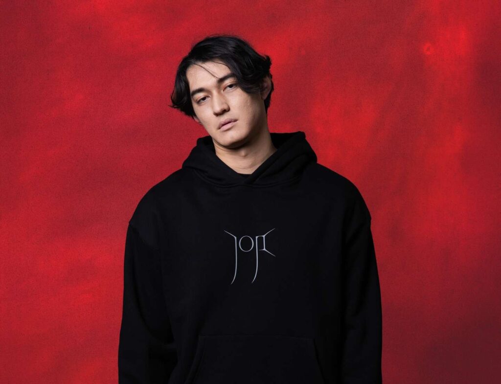 Ponle Play: discos nuevos de The Paranoid Style, Joji y By Storm