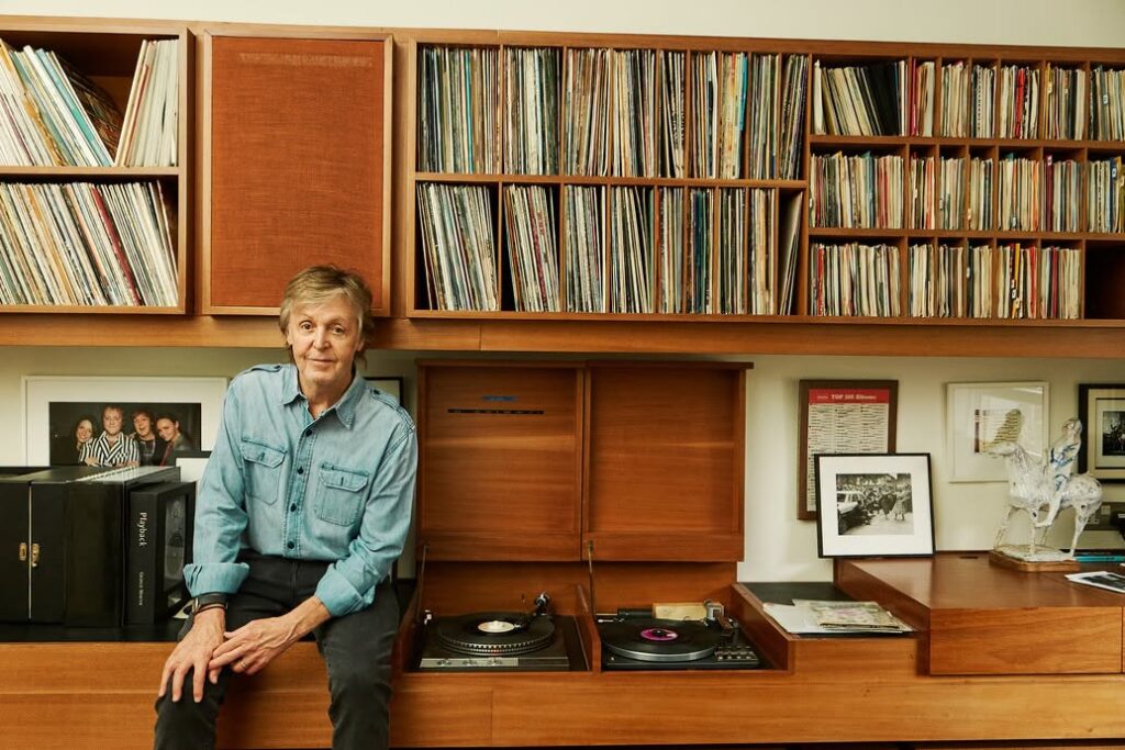 Ponle Play: discos nuevos de Charli xcx, Paul McCartney y Gena